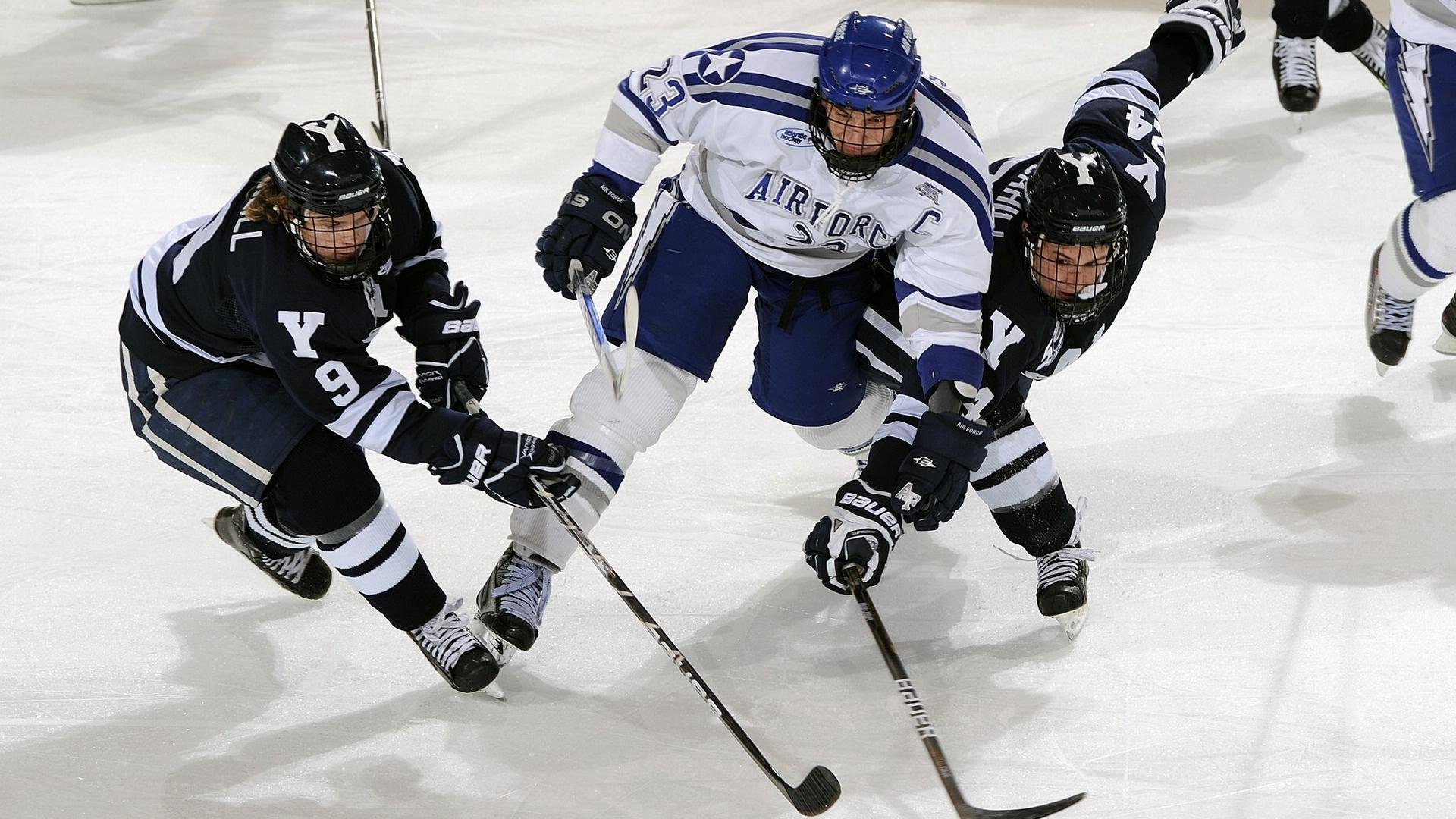 英超新赛季战力评估，FC26公布前20球员排名，萨拉赫领衔，B费、哲凯赖什、凯塞多闪耀